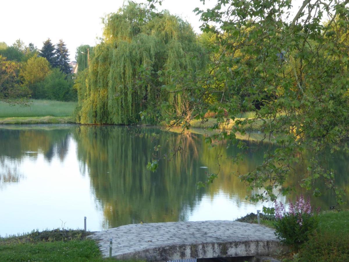 Moulin Du Fief Gentil Bed & Breakfast Blere Exterior foto